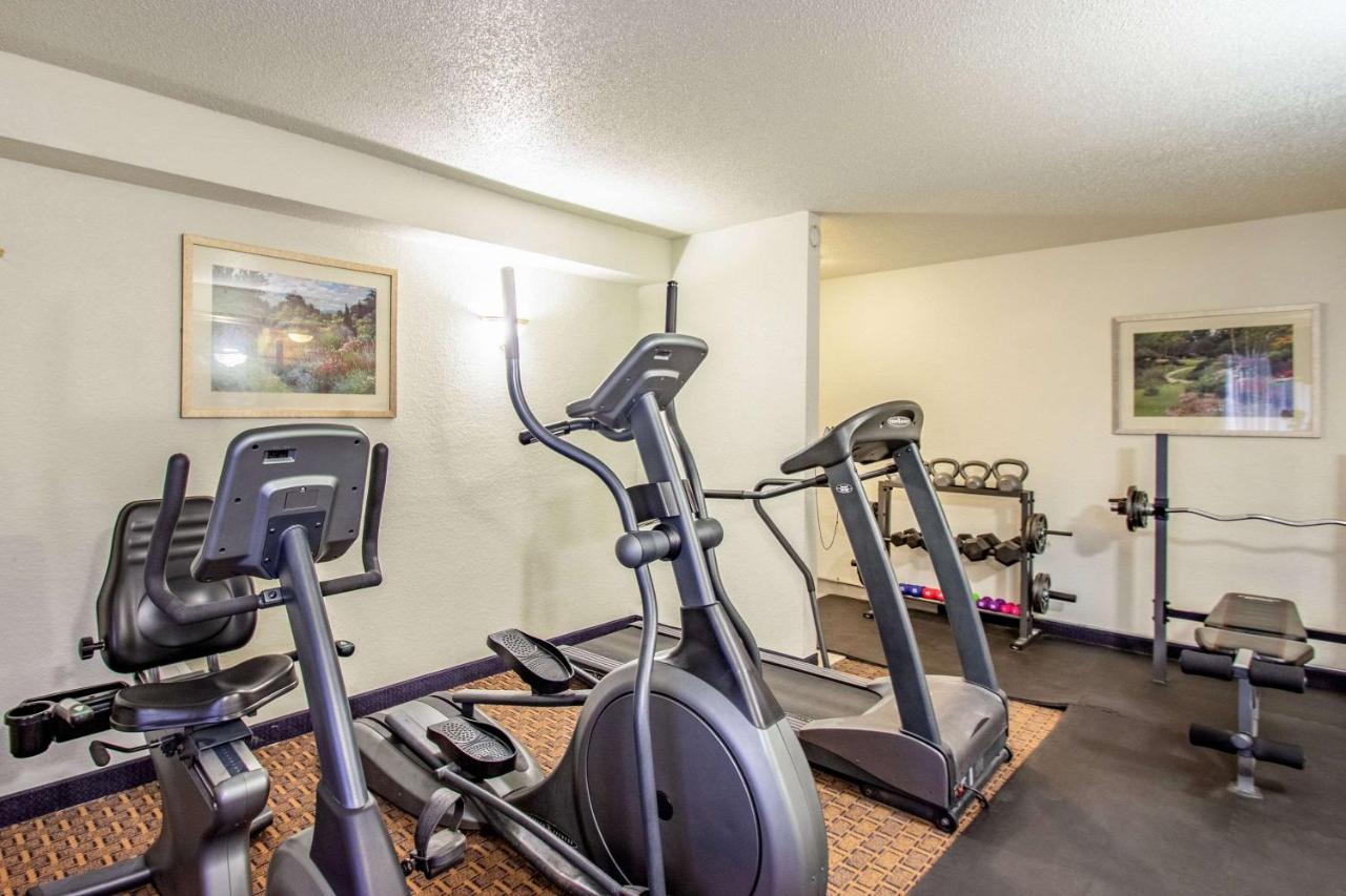 Quality Inn Milwaukee- 布鲁克菲尔德 外观 照片