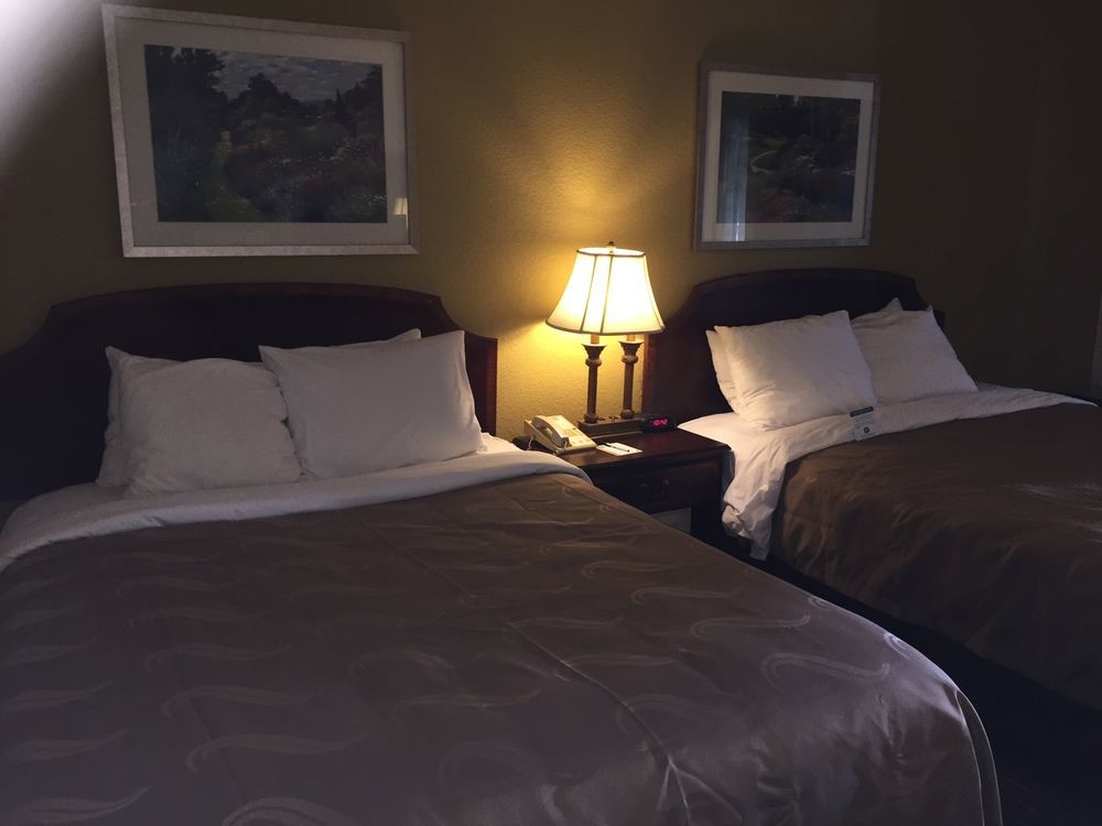 Quality Inn Milwaukee- 布鲁克菲尔德 外观 照片