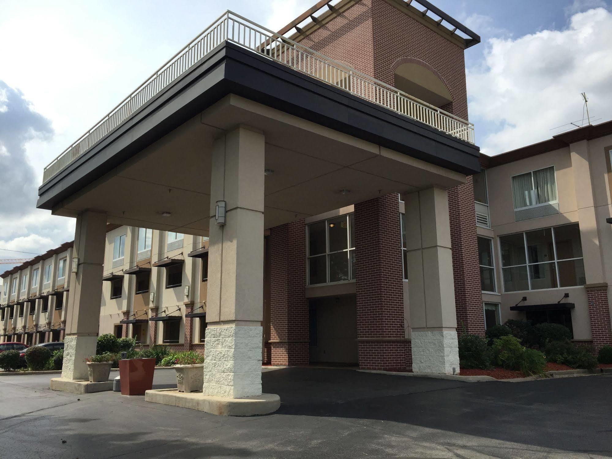 Quality Inn Milwaukee- 布鲁克菲尔德 外观 照片